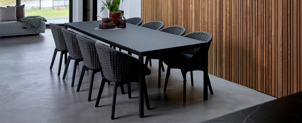 Dark and cosy never goes out of style