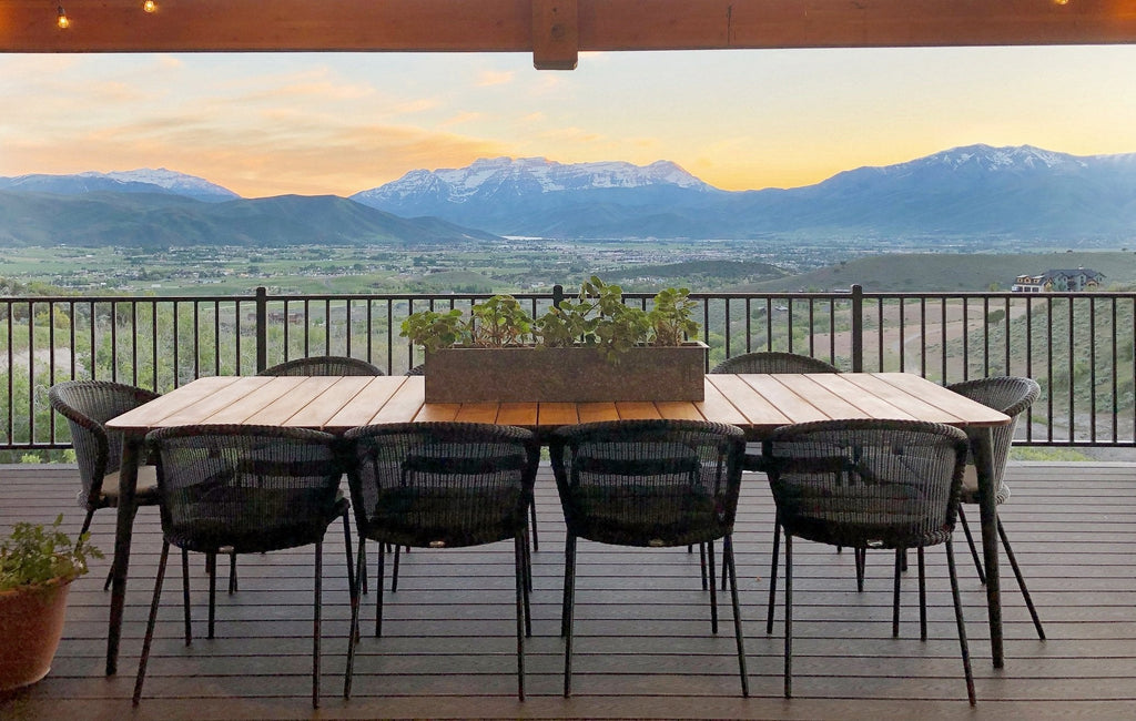 The home of Lindsay, The US