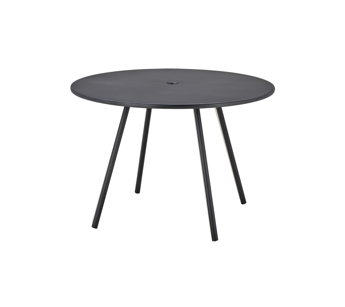 Runder schwarzer Tisch mit einer glatten Oberfläche und drei schlanken Beinen, entworfen für vielseitige Nutzung.