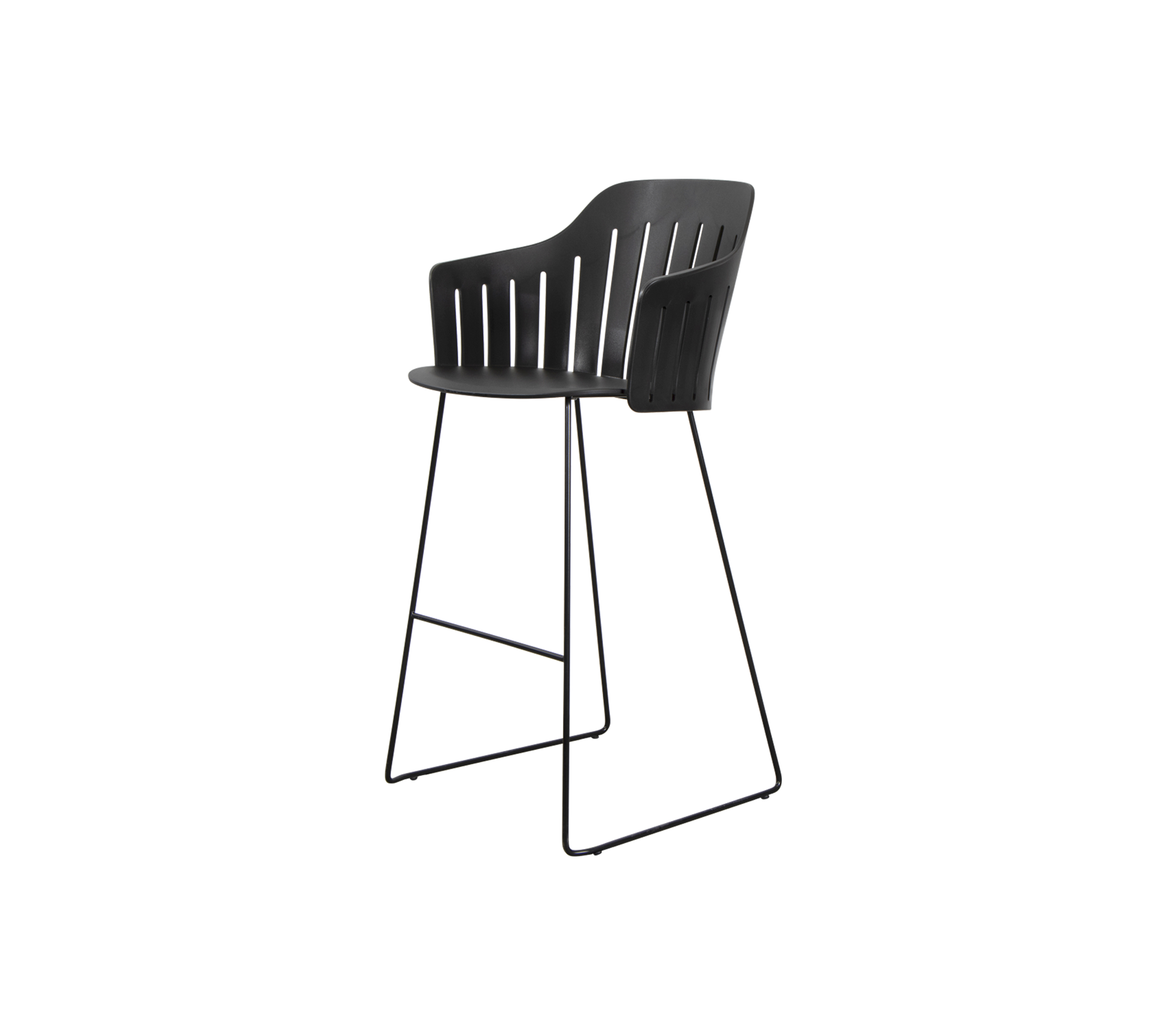 Schwarzer Barhocker mit einer gekrümmten Rückenlehne und schlanken Metallbeinen, entworfen für Stil und Komfort.