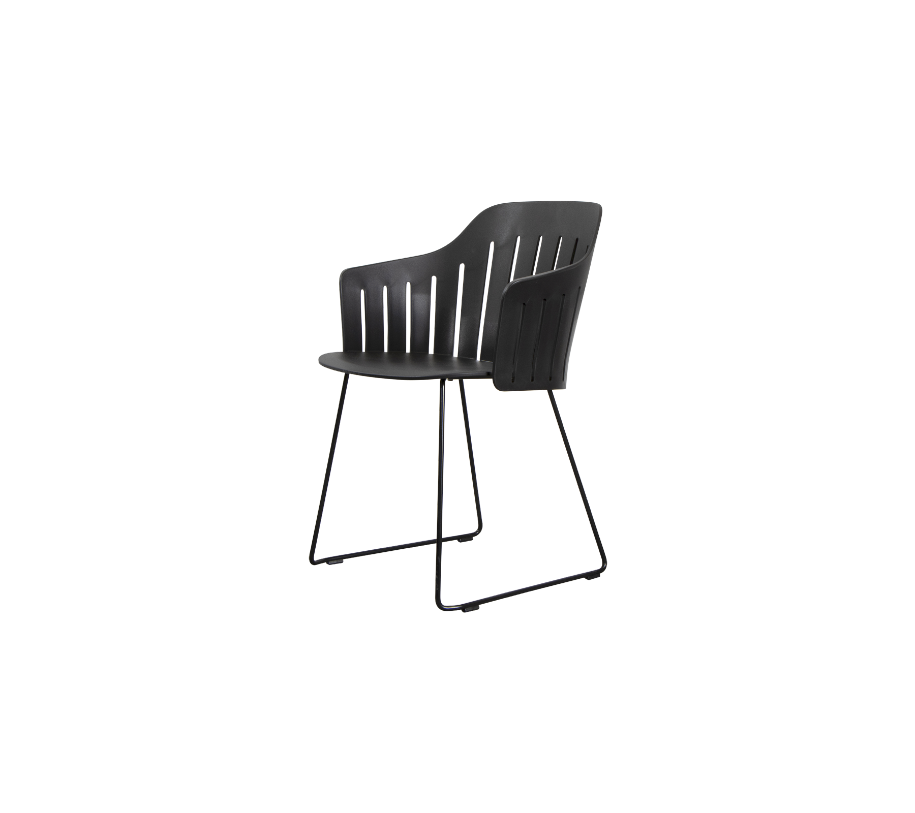 Moderne schwarze Stuhl mit einer geschwungenen Rückenlehne und einem schlanken Design, unterstützt von einem minimalistischen Metallrahmen. Perfekt für verschiedene Umgebungen.