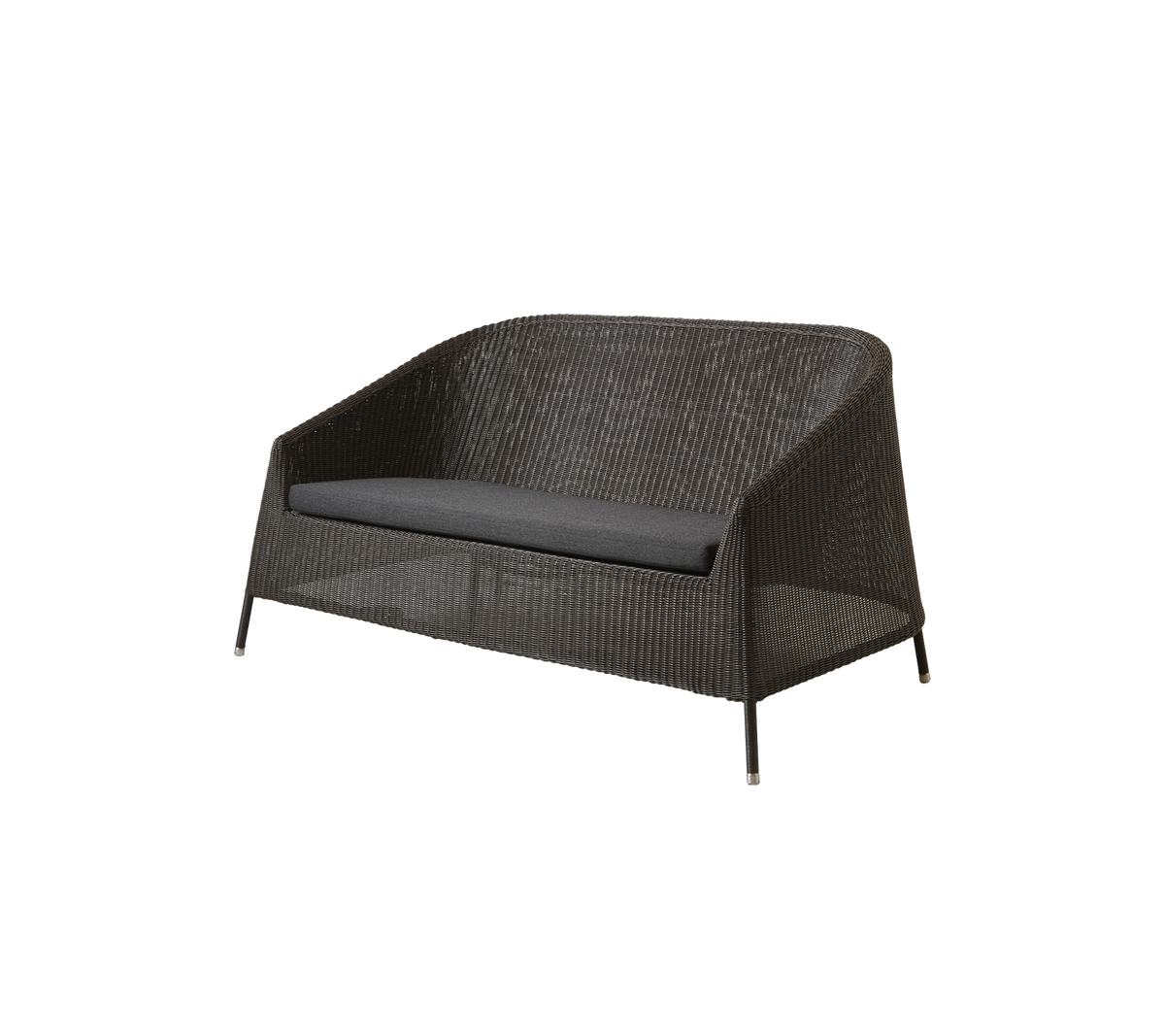 Stilvolles Zweisitzer-Sofa mit einem gewebten Außenbereich und einem bequemen grauen Kissen, perfekt für Entspannung und gesellige Zusammenkünfte im Freien.
