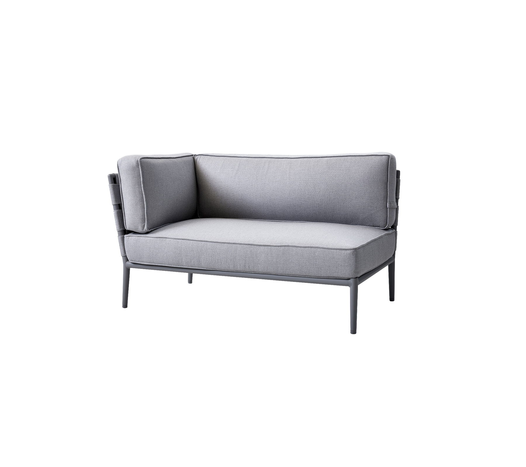Graues Zweisitzer-Sofa mit plüschigen Kissen und einem schlanken Metallrahmen, entworfen für Komfort und moderne Ästhetik.