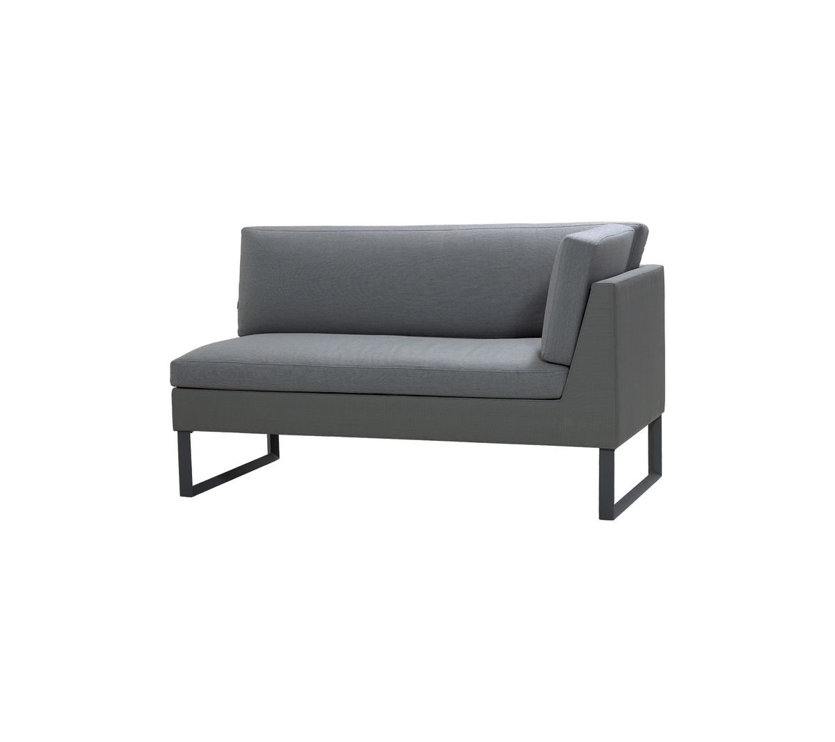 Moderne Zweisitzer-Sofa aus einem schlanken grauen Stoff mit minimalistischen Metallbeinen und einem zeitgenössischen Design, ideal für stilvolles Sitzen.