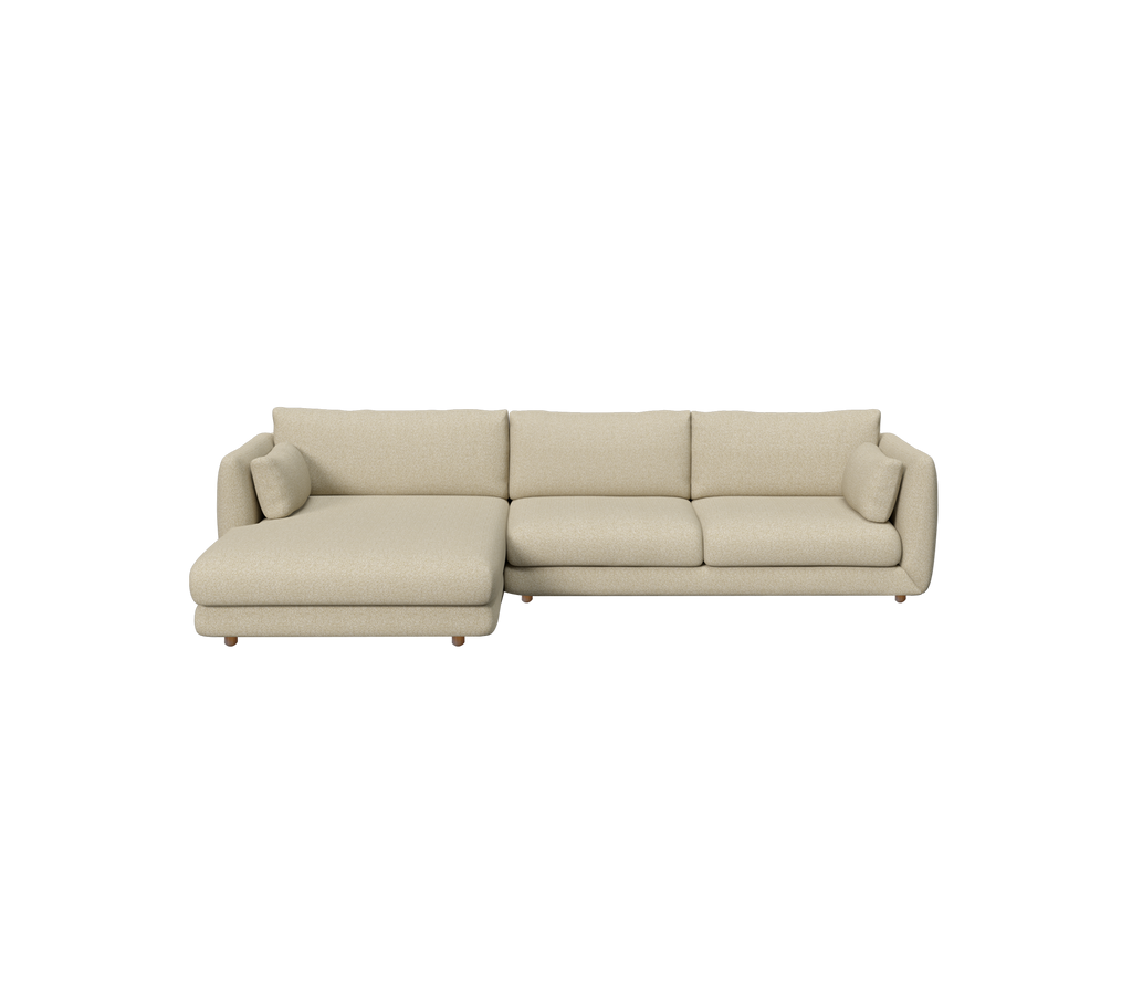 Hellbraune moderne Couch mit Chaiselong-Design.
