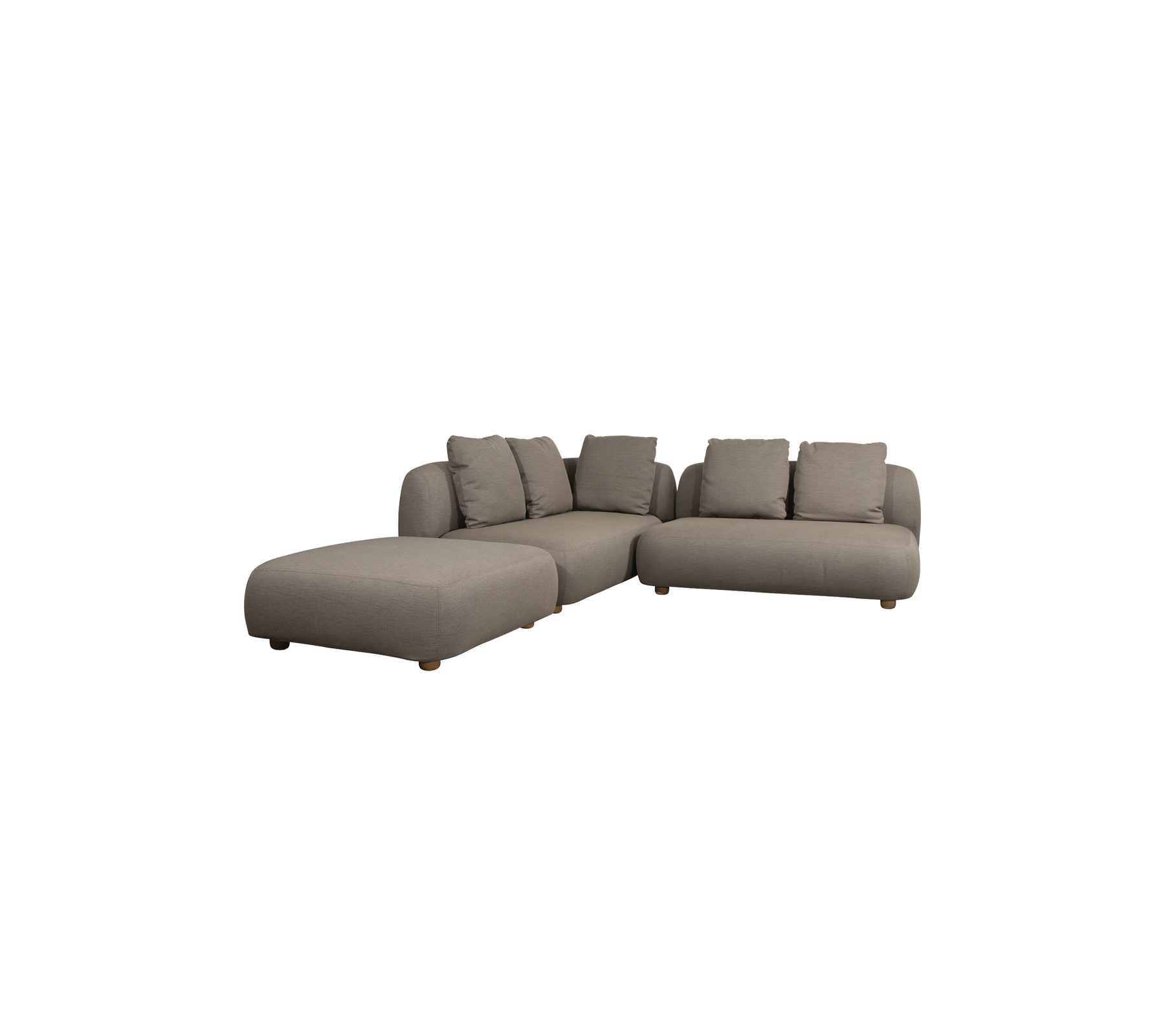 Moderne Ecksofa in einem neutralen Braunton mit plüschigen Kissen und einem geräumigen Design für komfortables Sitzen. Perfekt zur Entspannung.
