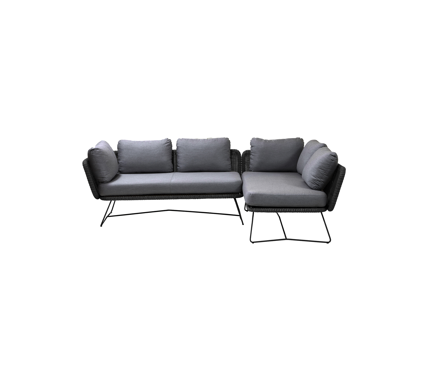 Stylische schwarzrahmige Wohnlandschaft mit plüschigen grauen Kissen, die über ein modernes Design verfügt, das für verschiedene Räume geeignet ist.
