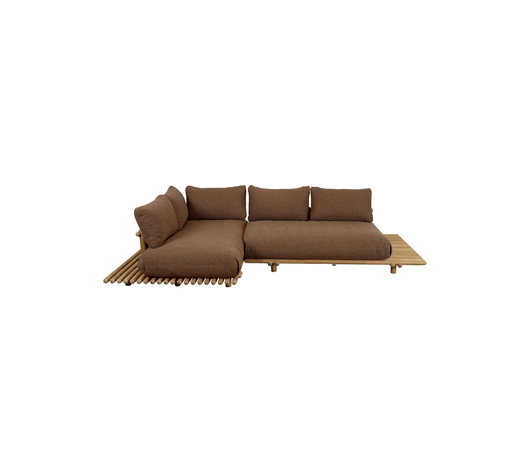 Moderne Ecksofa mit einem tiefbraunen Stoffbezug und einem Holzgestell, ausgestattet mit weichen Kissen für Komfort und stilvolles Design.